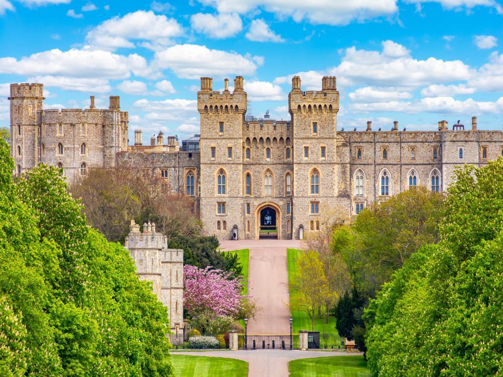 Windsor, Stonehenge and Bath with Optional Entrances